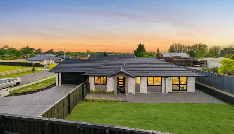 4 Foster Place, Amberley