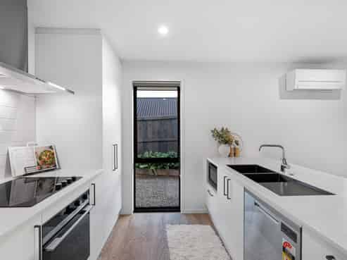 4 Foster Place, Amberley