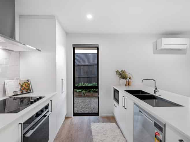 4 Foster Place, Amberley