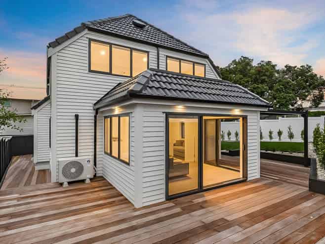 1/142 Riddell Road, Glendowie