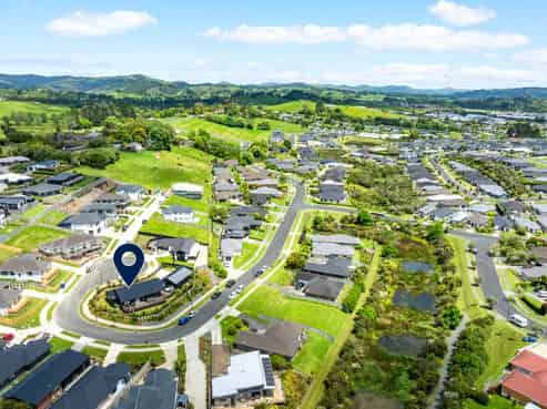 54 Anne Burton Drive, Warkworth