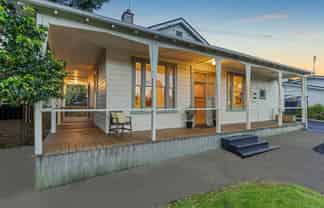 16 St Lukes Road, Mount Albert