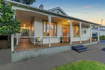 16 St Lukes Road, Mount Albert