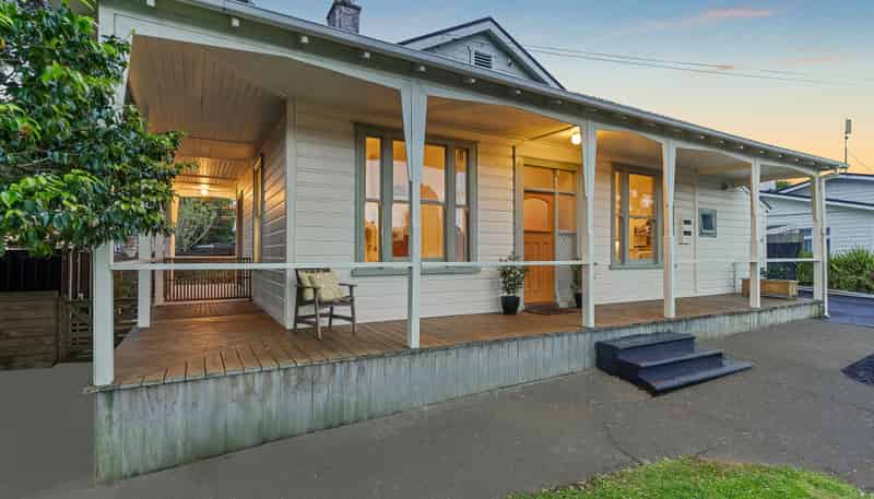 16 St Lukes Road, Mount Albert