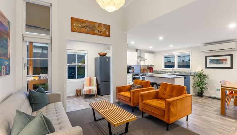 16 St Lukes Road, Mount Albert