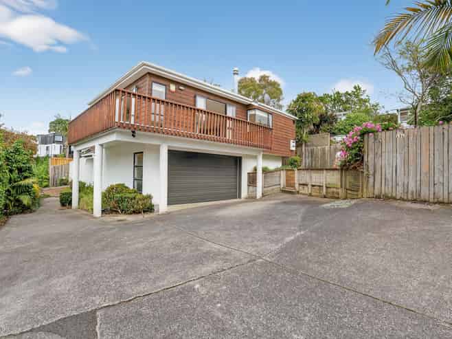 1/28 St Peters Street, Northcote