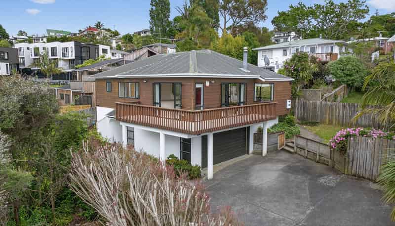 1/28 St Peters Street, Northcote