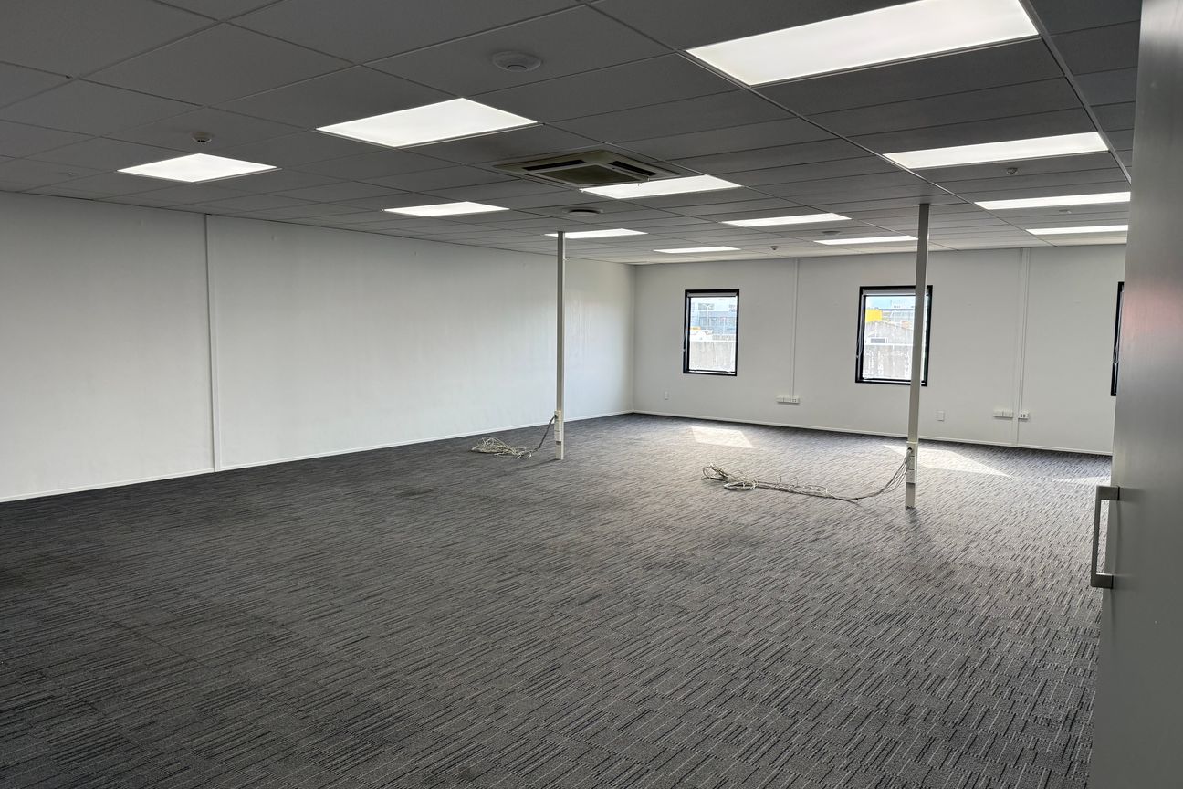 Professional Office Spaces - Excellent City Access - View 2