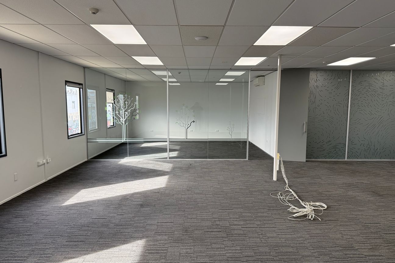 Professional Office Spaces - Excellent City Access - View 3
