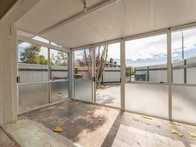 5 Hartley Crescent, Marchwiel