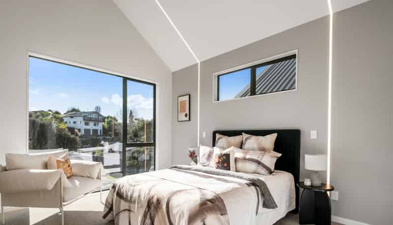 1 & 2/101 Oaktree Avenue, Browns Bay