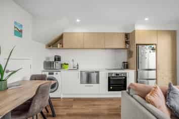 9/207 Oxford Terrace, Avalon