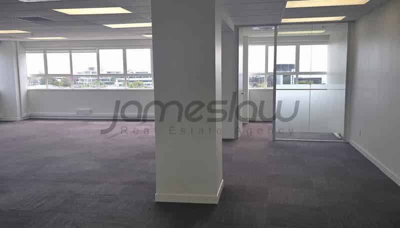 Part Level/507 Lake Road, Takapuna