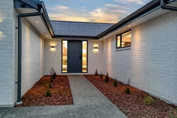 14 Greig Crescent, Amberley