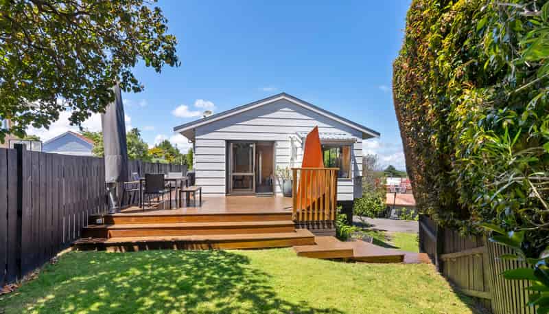 2/7c Hoheria Road, One Tree Hill