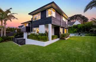 556 Beach Road, Rothesay Bay