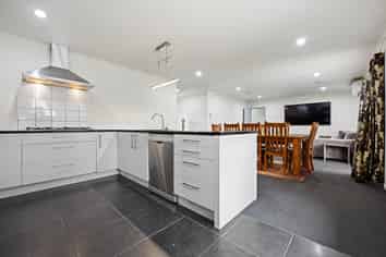 25 Trauzer Place, Flagstaff