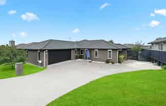 25 Trauzer Place, Flagstaff