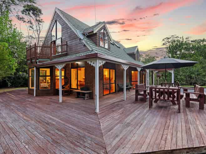 8 Chenery Road, Red Beach