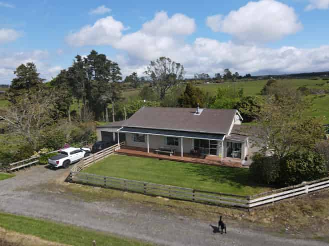 452 Surrey, Inglewood