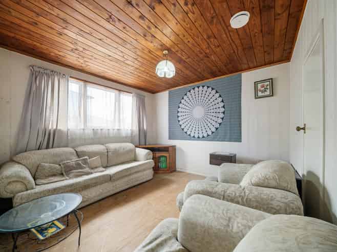 42 Mcfadzean Drive, Blockhouse Bay