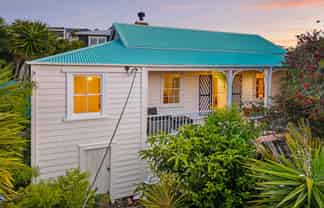 1 Gow Street, Helensville