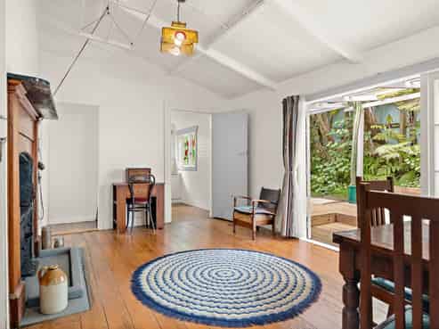 1 Gow Street, Helensville