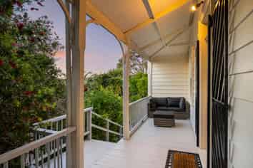 1 Gow Street, Helensville