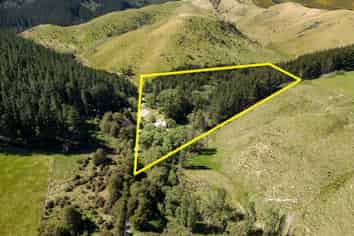 240 Sladdens Bush Road, Coopers Creek