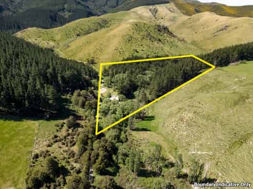 240 Sladdens Bush Road, Oxford