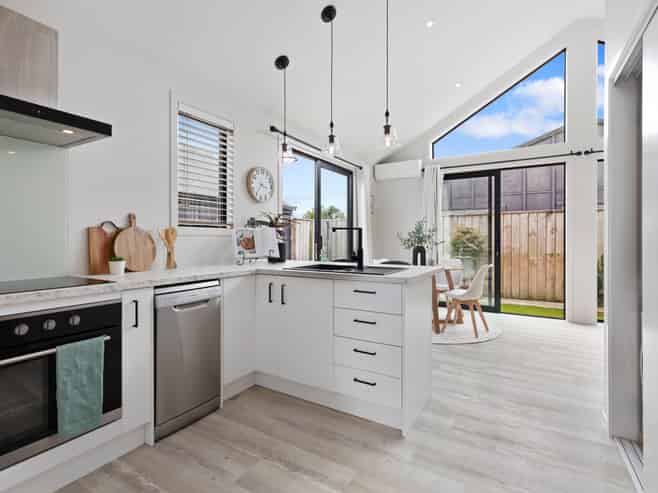 12 Manchester Way, Judea