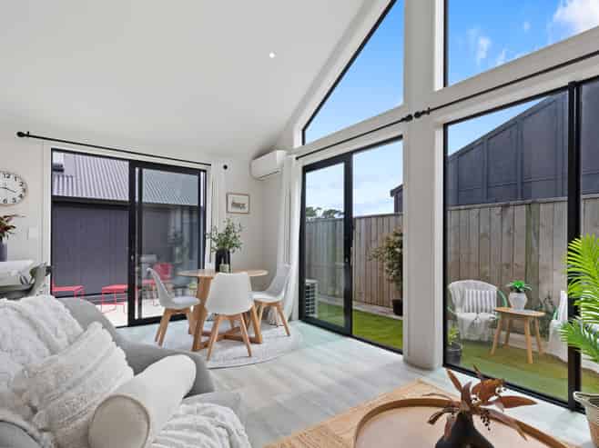 12 Manchester Way, Judea