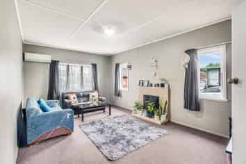 221 Fox Street, Hamilton East