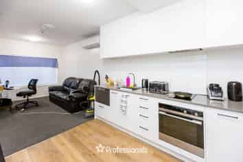 Unit 2 2A Gibbons Street, Ebdentown