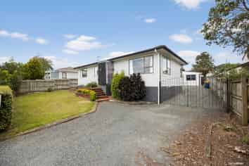 32 Granville Drive, Massey