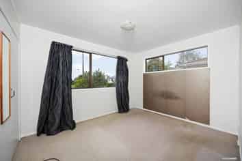 32 Granville Drive, Massey