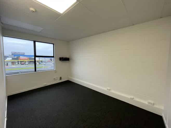 Commercial space in the heart of Manukau City