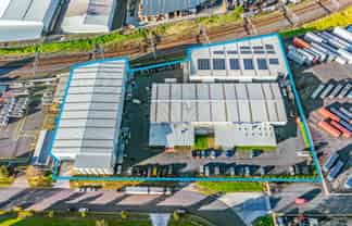 Strategic Heavy Industrial HQ - 7,374m²