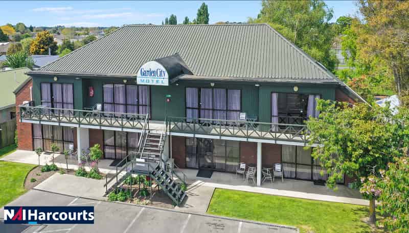 Garden City Motel, Redwood