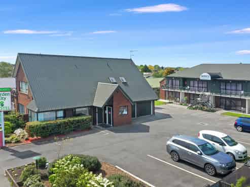 Fantastic Entry Level Motel Lease Opportunity