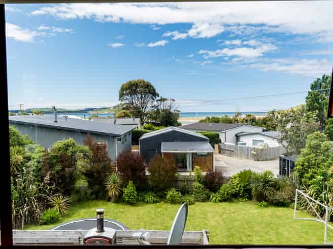 11 Scarp Street, Karitane