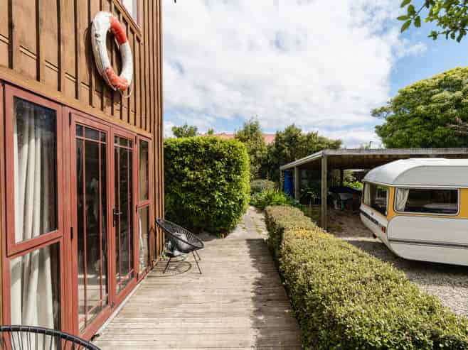 11 Scarp Street, Karitane