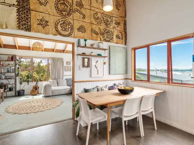 11 Scarp Street, Karitane