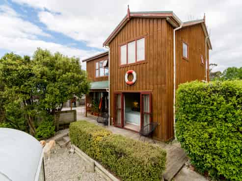 11 Scarp Street, Karitane