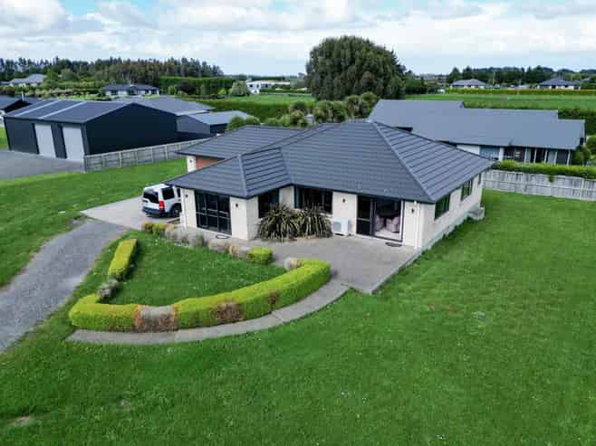 28 Majestic Chance, Seaward Bush