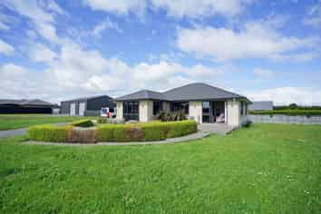 28 Majestic Chance, Seaward Bush