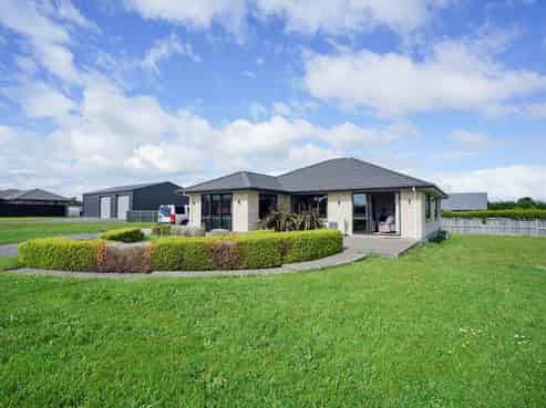 28 Majestic Chance, Seaward Bush