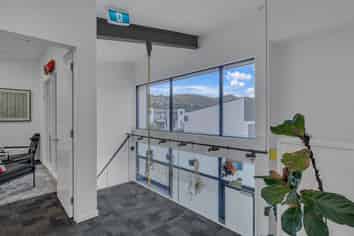 Top-spec toy shed or workspace – Vendor says sell!