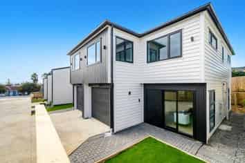 4/592 Massey Road, Mangere