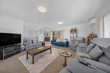 9 Thomas Moore Place, Pukekohe